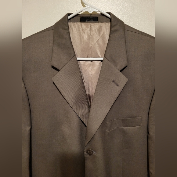 Men's Donald J Trump Luxury Separates Suit (Size 42R/W36,L30) - Picture 9 of 14